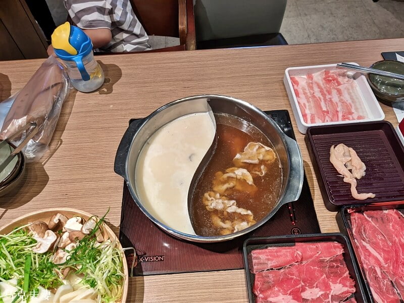 汐止 涮乃葉syabu-yo 和風魚介豚骨湯/壽喜燒湯底